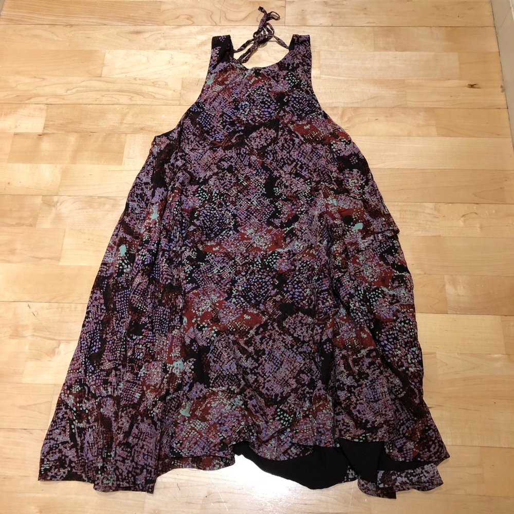 Silence + Noise Flowy Open-Back Printed Dress